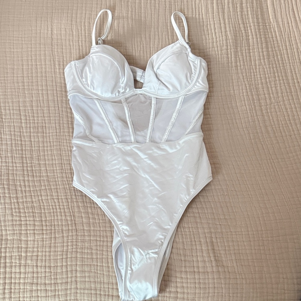 NWOT Cupshe White Satin Underwire One-Piece Swimsuit